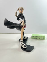 Load image into Gallery viewer, maka albarn figure SOUL EATER trading arts v1 square enix Fire Force after story