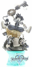Load image into Gallery viewer, kingdom hearts figure timeless river mini figure sora