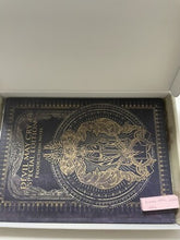 Load image into Gallery viewer, DEVIL MAY CRY 4 limited PIZZA BOX Art Book cd disc paper Set
