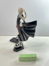 Load image into Gallery viewer, maka albarn figure SOUL EATER trading arts v1 square enix Fire Force after story
