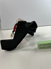 Load image into Gallery viewer, maka albarn figure SOUL EATER trading arts v1 square enix Fire Force after story
