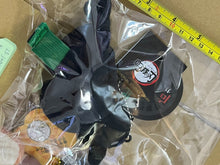 Load image into Gallery viewer, Demon slayer crow chuntaro pet mini plush 2 set limited usj japan 2021 suzume
