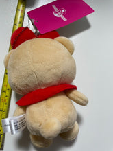 Load image into Gallery viewer, Hello kitty Tiny Chum plush keychain with tag universal studios usj 2023 limited
